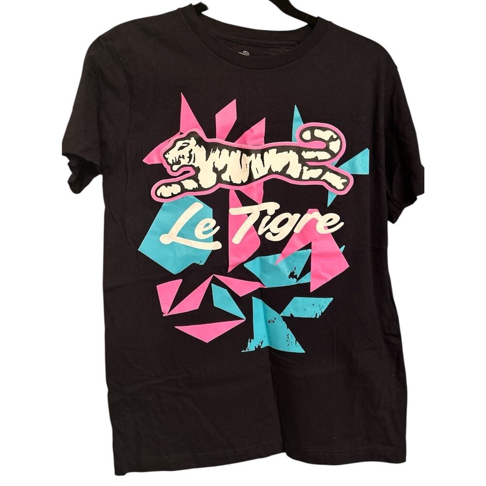 Le Tigre mens‎ Retro T-shirt MEDIUM Black Blue Pink Raised jumbo logo